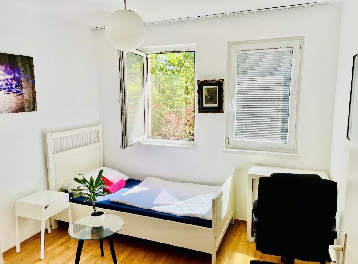 Karlsrooms Wenen Buitenkant foto