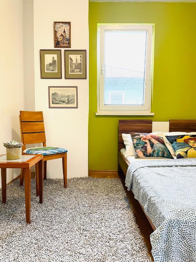 Karlsrooms Wenen Buitenkant foto