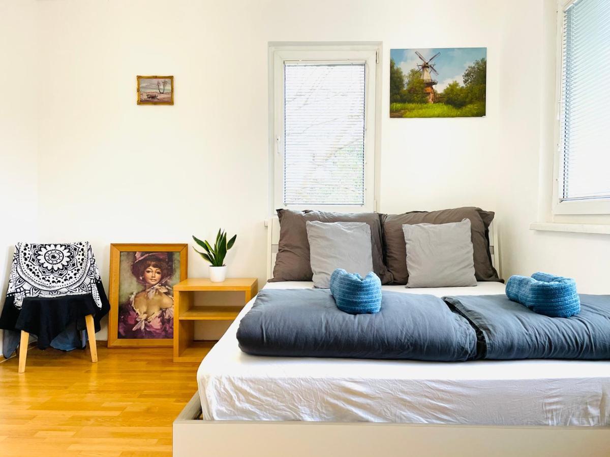 Karlsrooms Wenen Buitenkant foto